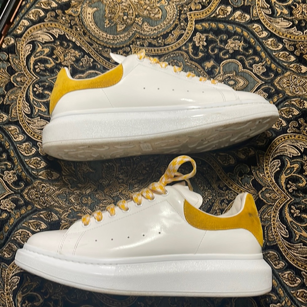 Alexander McQueen Worn Once Size 12